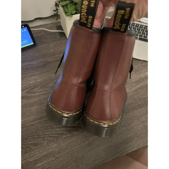 Sold Dr Martens Combat Boot Zavala Unisex  6/7 Cherry Red  Air wair Docs - Picture 3 of 8